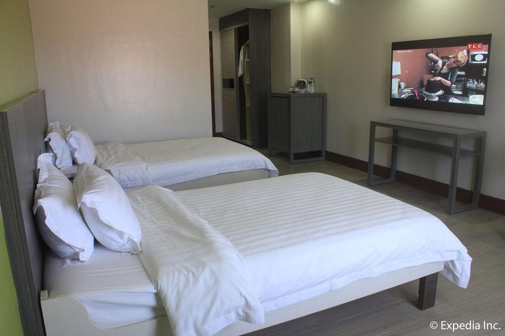 Newtown Plaza Hotel Baguio City Zewnętrze zdjęcie