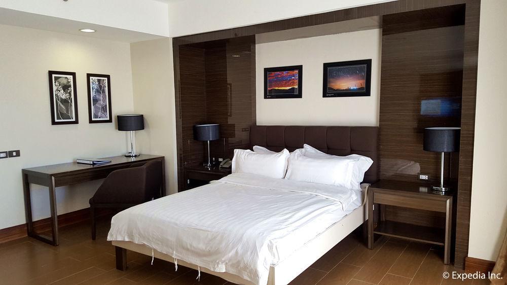 Newtown Plaza Hotel Baguio City Zewnętrze zdjęcie