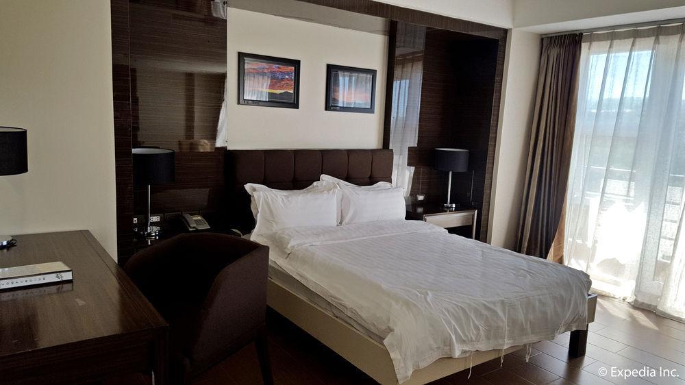 Newtown Plaza Hotel Baguio City Zewnętrze zdjęcie